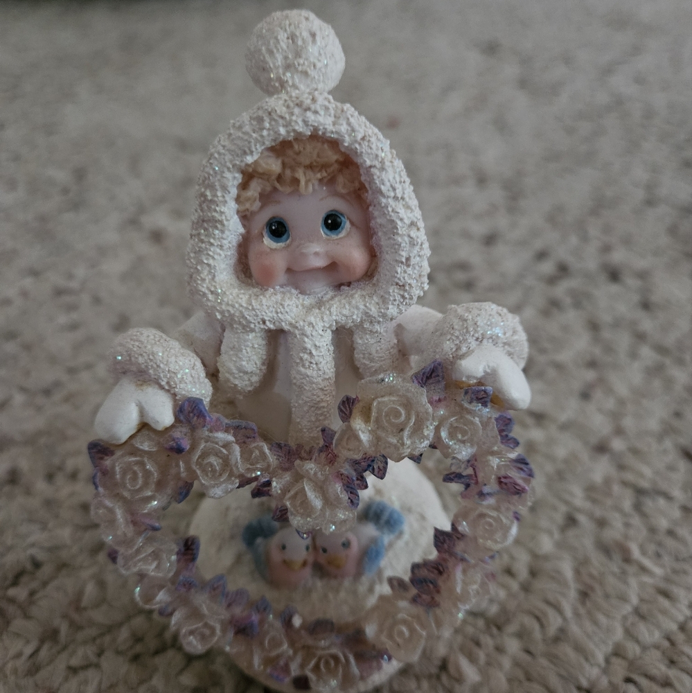 Dreamsicle Figurine
